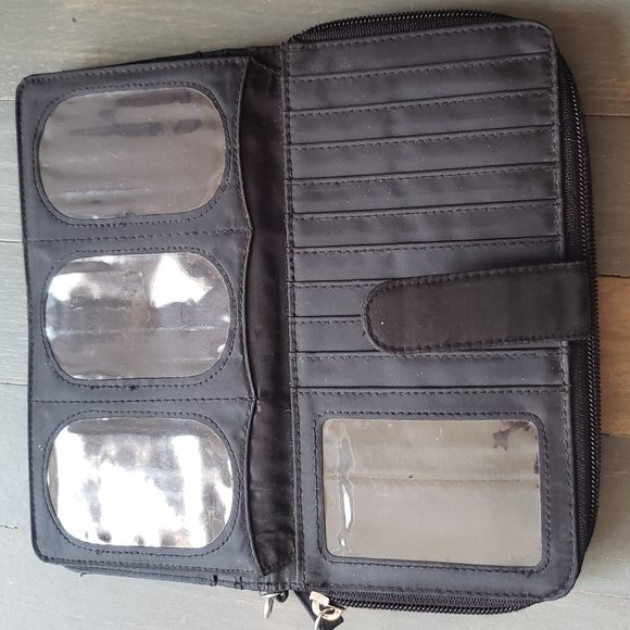 wallet - Picture 4 of 5